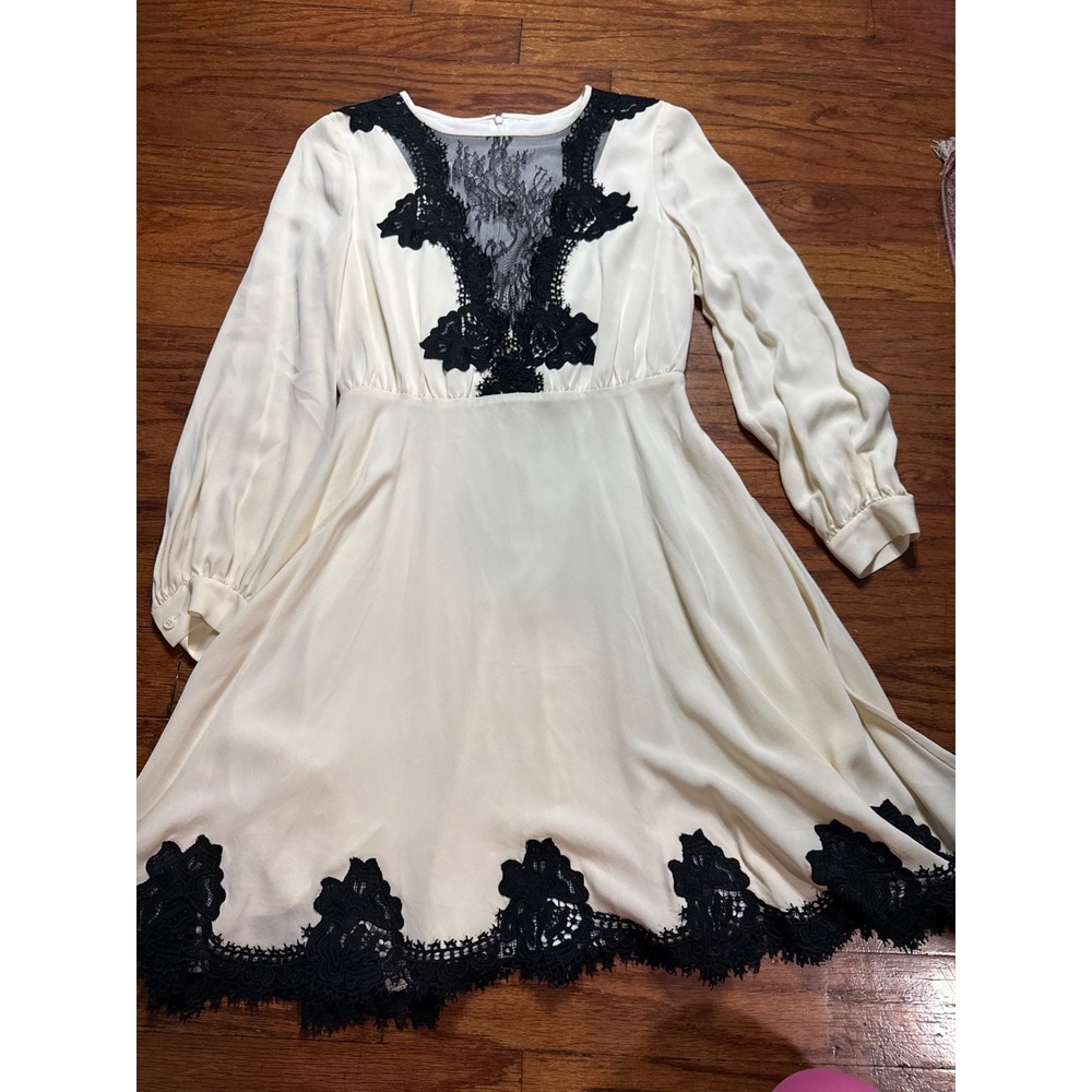 Cream Long Sleeve Mini Dress Black Lace Applique Cocktail Party Evening Dress